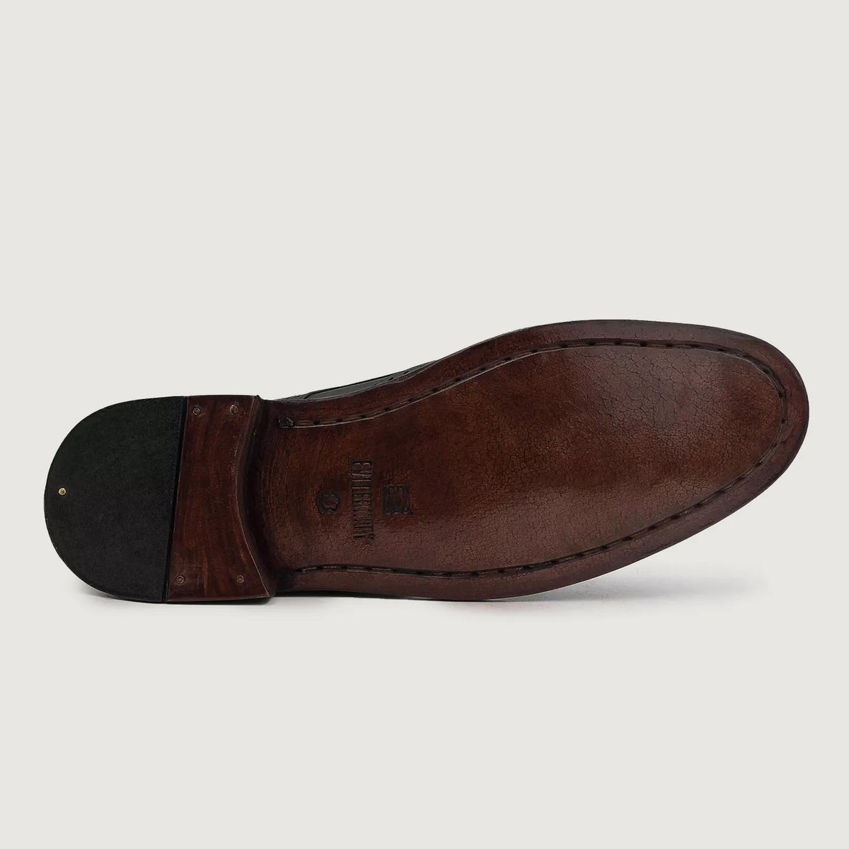 Detailansicht of Classic Collar & Heavy-Duty Zipper Hardware on Duster Brogues Derby Schwarz Lederstiefel für Herren For Men