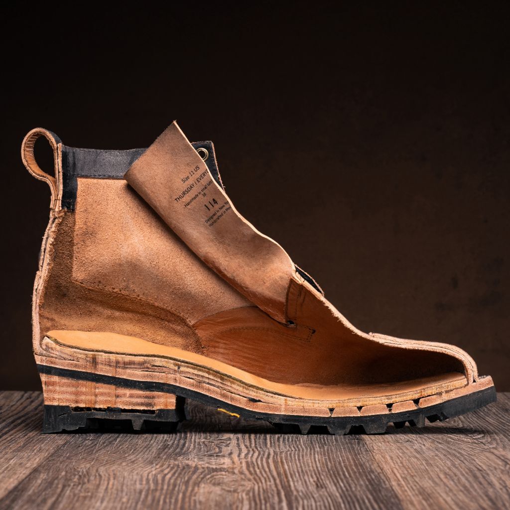High-Traction Rubber Outsole & Lug Tread Pattern on Challenger Braun CXL Lederstiefel für Herren