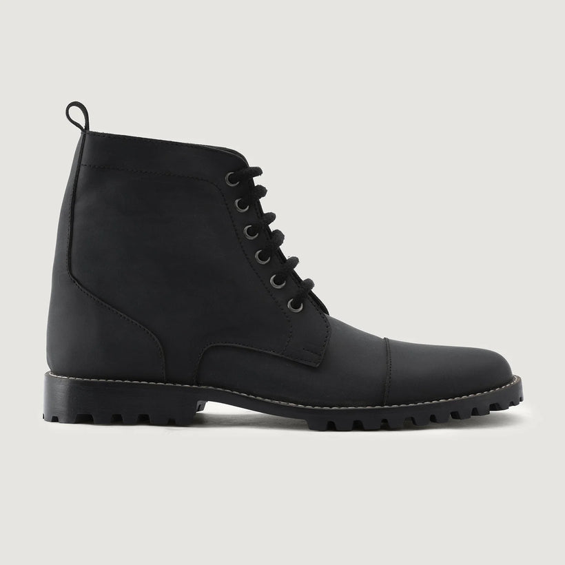 Knight Derby Mattschwarz Nubuck Lederstiefel - TerraGrip für Herren