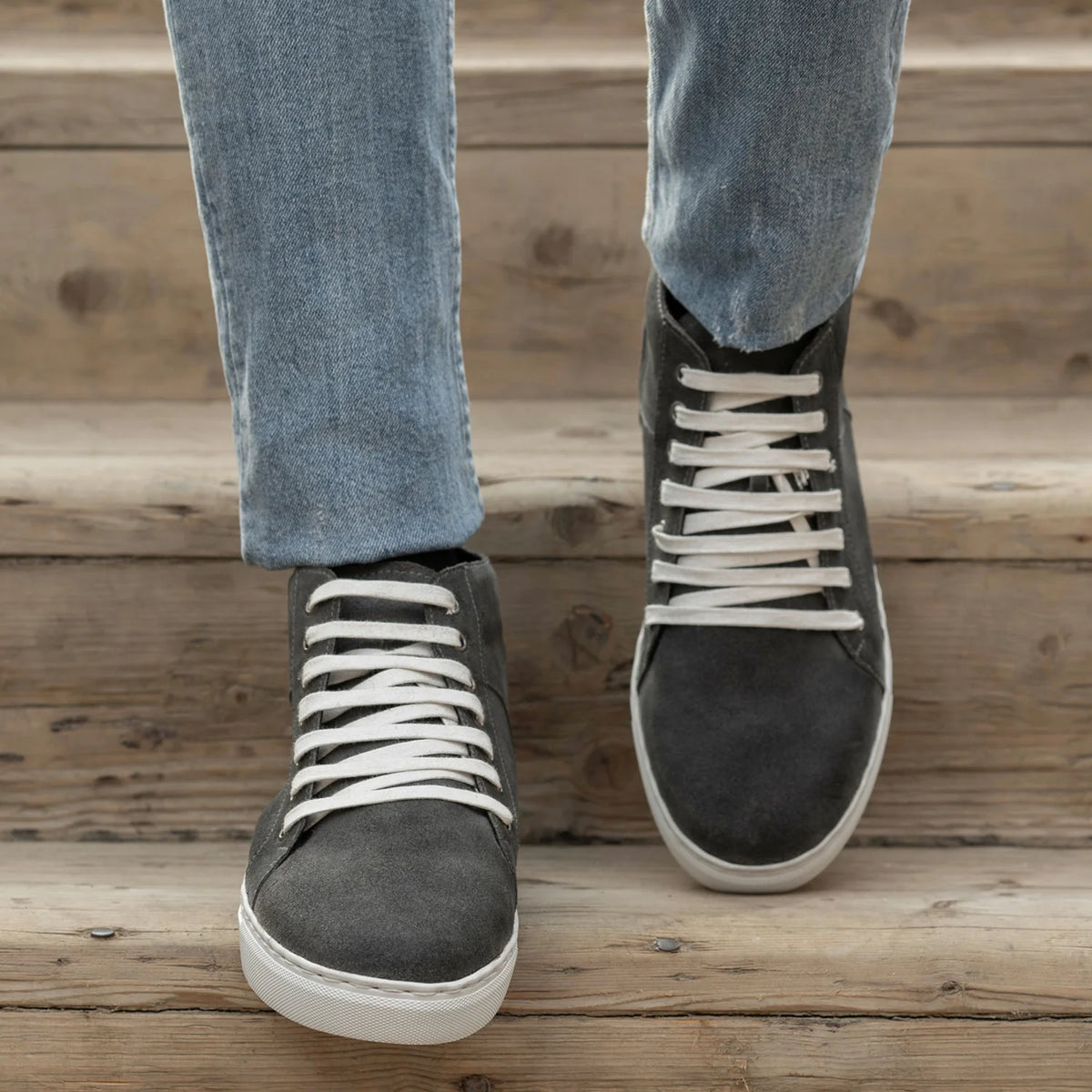 Cushioned Leather Insole & Ergonomic Arch Support Construction Detail