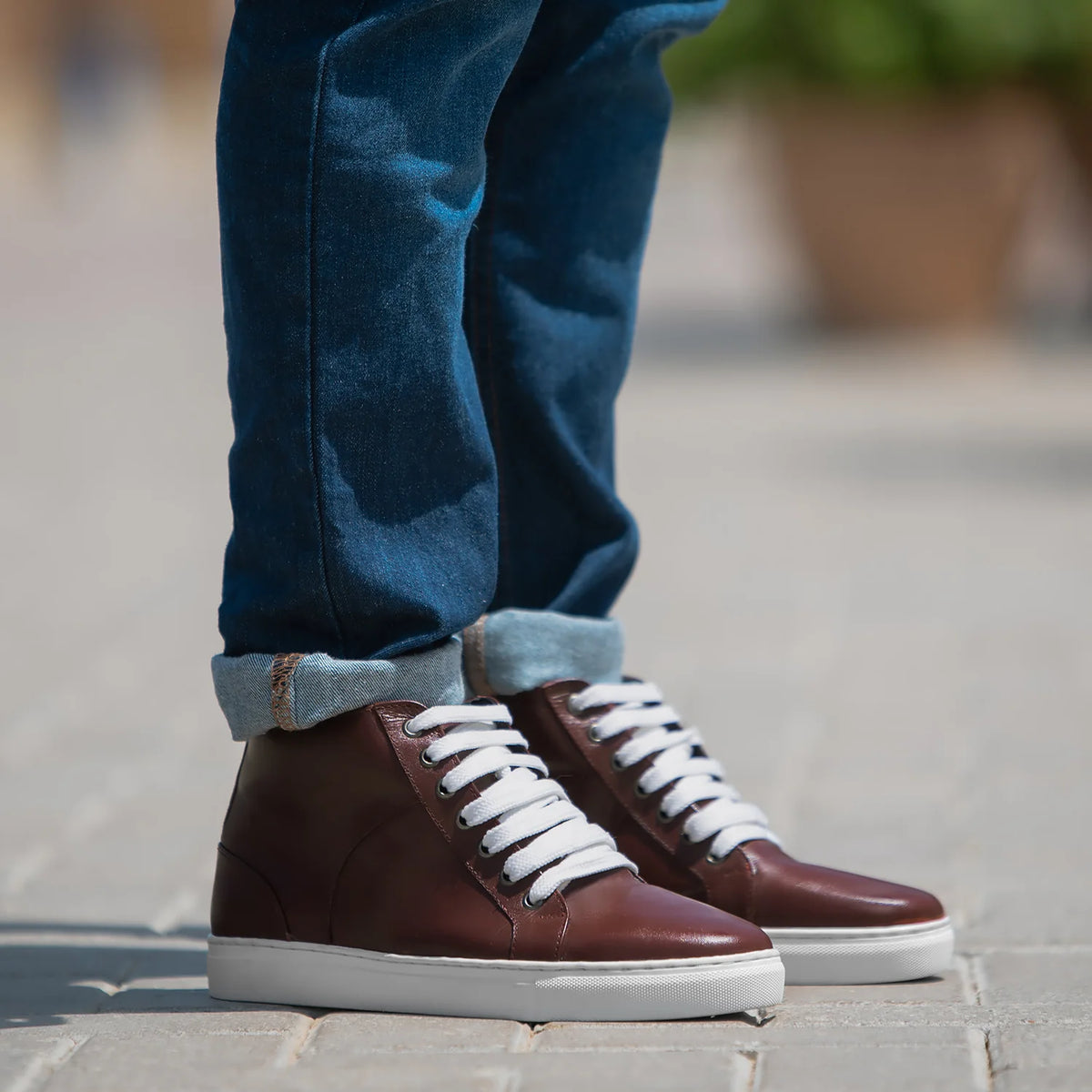 Marty High Top Kastanienbraun Leder-Sneaker für Herren in Maroon Full-Grain Leather - Seitenansicht | Online Kaufen