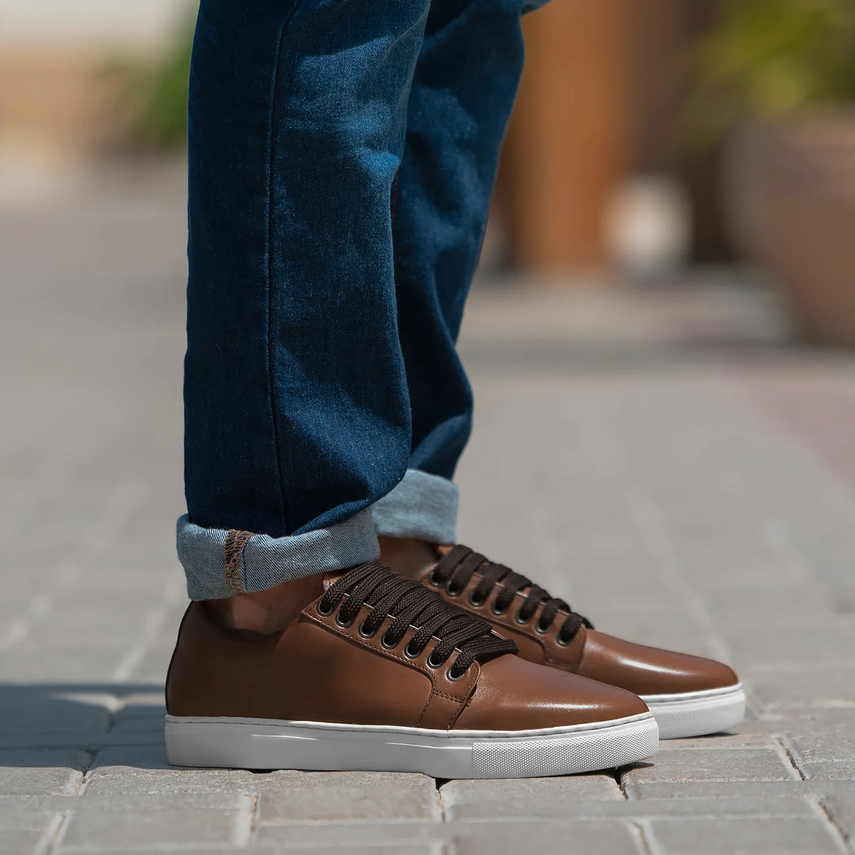 Murphy Low Top Hellbraun Leder-Sneaker für Herren in Tan Full-Grain Leather - Seitenansicht | Online Kaufen