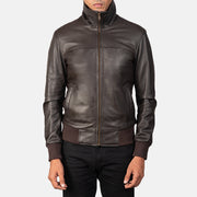 Men's Air Rolf Mocha Brown Leather Bomber Jacket - Seitenansicht mit ergonomischem Ärmelschnitt