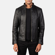 Men's Alex Black Leather Biker Jacket in Black Cowhide Leather - Vorderansicht &amp; maßgeschneiderte Silhouette | Online Kaufen