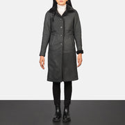 Women's Alina Shearling Schwarz Ledermantel für Damen - Seitenansicht mit ergonomischem Ärmelschnitt