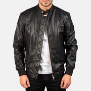 Avan Black Leather Bomber Jacket in Black Cowhide (Torso) &amp;Amp; Goatskin (Sleeves) Leather - Vorderansicht &amp; maßgeschneiderte Silhouette | Online Kaufen