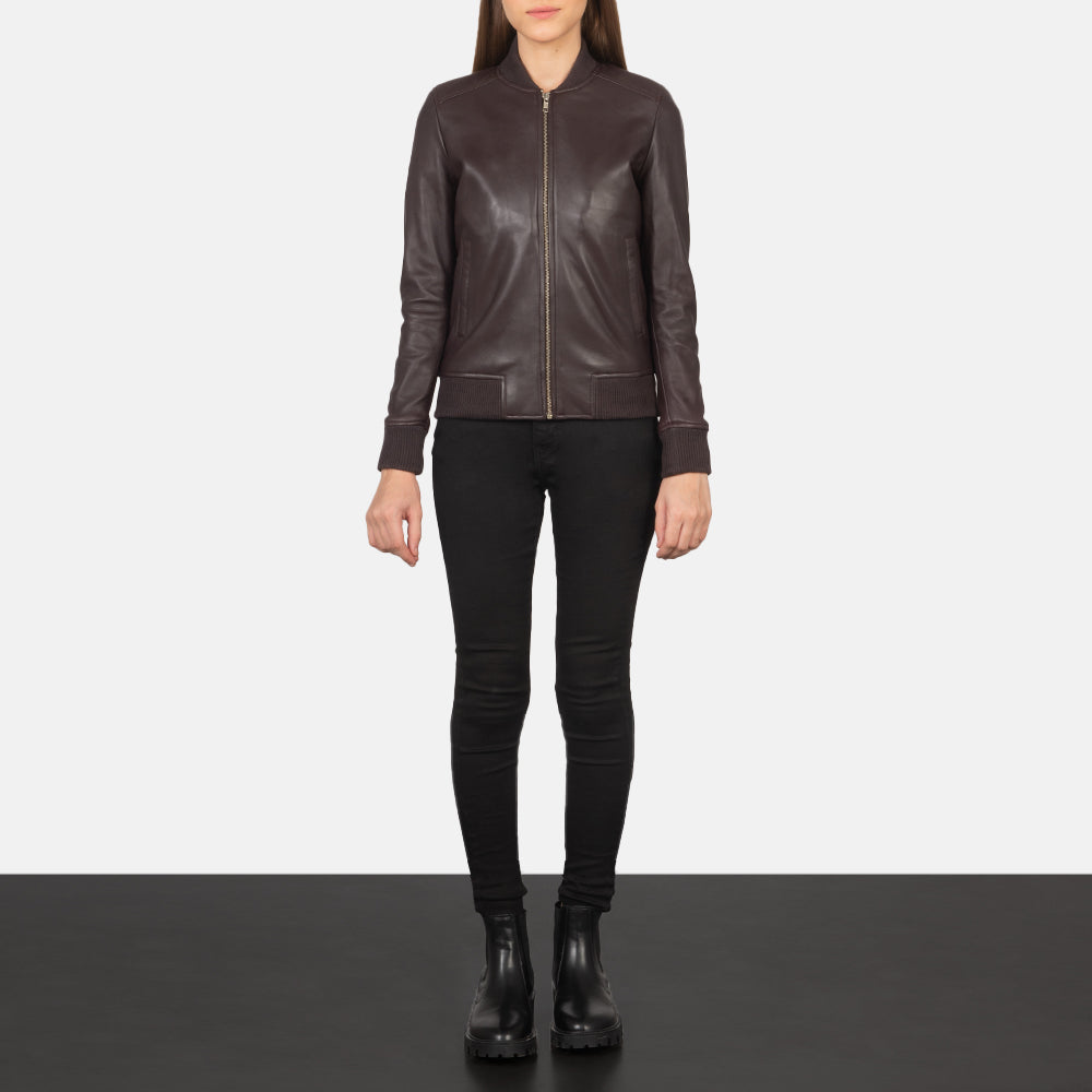 Women's Bliss Kastanienbraun Leder-Bomberjacke für Damen - Seitenansicht mit ergonomischem Ärmelschnitt