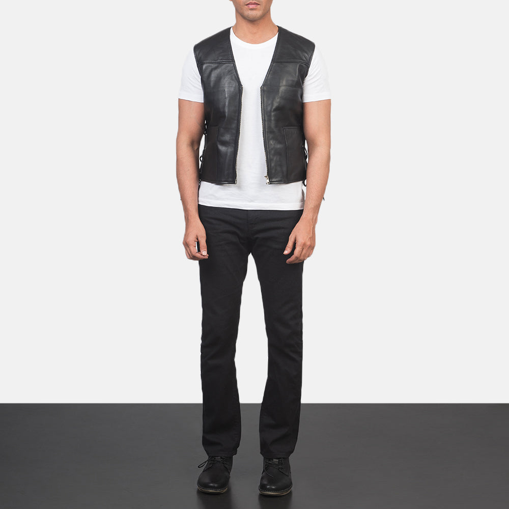 Men's Brandon Schwarz Lederweste für Herren - Seitenansicht mit ergonomischem Ärmelschnitt