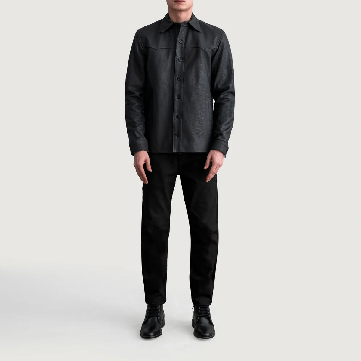 Detailansicht of Shirt &amp; Buttons Hardware on Bronco Tumbled Schwarz Leather Shirt für Herren