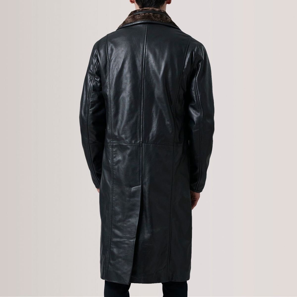 
Detailansicht of Notch & Button Hardware on Cai Schwarz Leather Shearling Ledermantel für Herren For Men