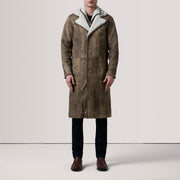 Distressed Brown Sheepskin Snuffed Aviator Jacket - Rückansicht mit passgenauen Schultern &amp; sauberem Saum