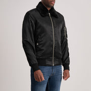 Black Satin Bomber Jacket - Rückansicht mit passgenauen Schultern &amp; sauberem Saum