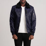 Clyde B-15 Blau Leder-Bomberjacke für Herren - Seitenansicht mit ergonomischem Ärmelschnitt
