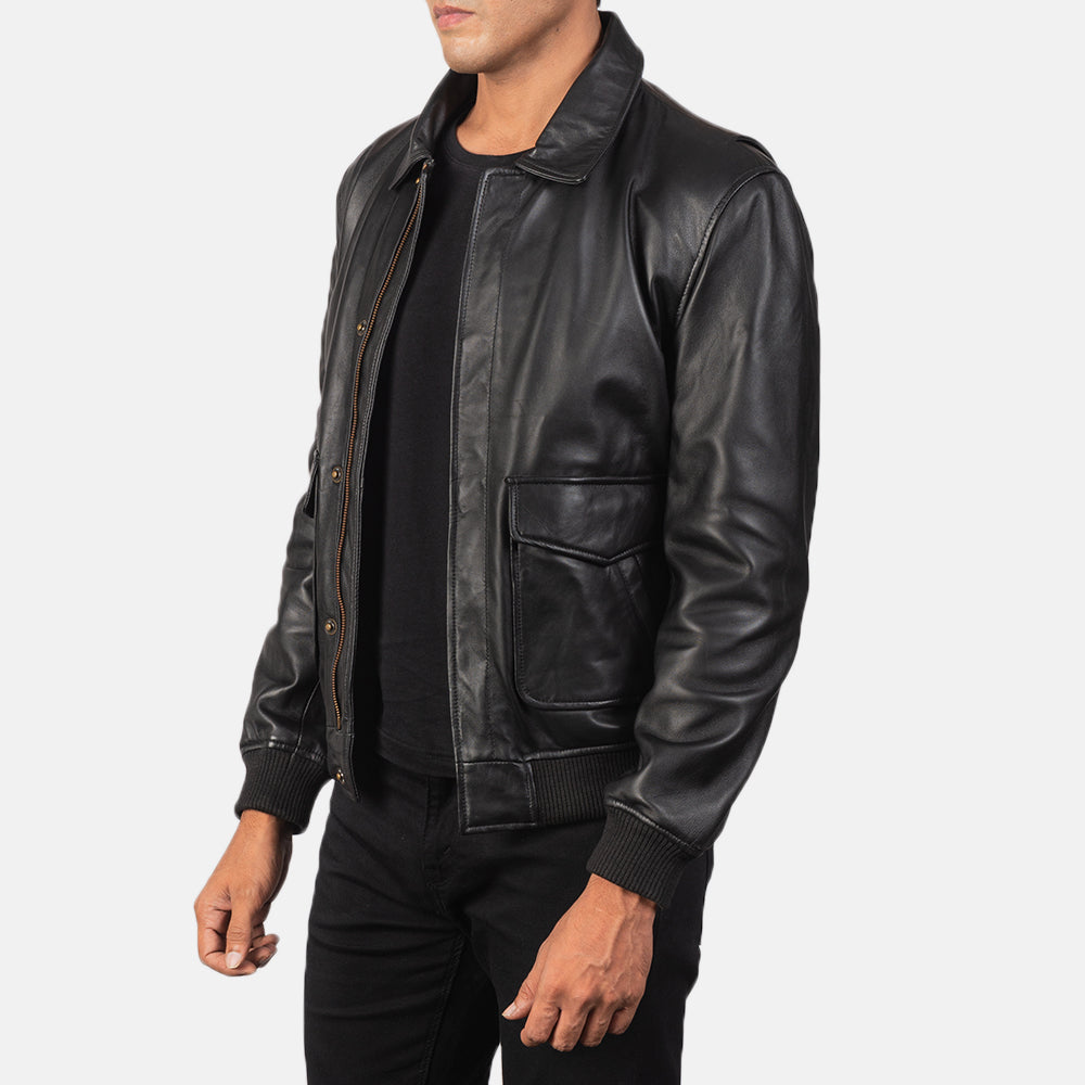 Brown Goatskin Suede Bomber Jacket - Rückansicht mit passgenauen Schultern &amp; sauberem Saum