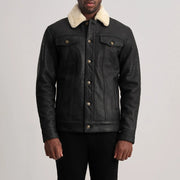 Dallis Tumbled Black Shearling Trucker Jacket in Distressed Black Sheepskin Snuffed - Vorderansicht &amp; maßgeschneiderte Silhouette | Online Kaufen