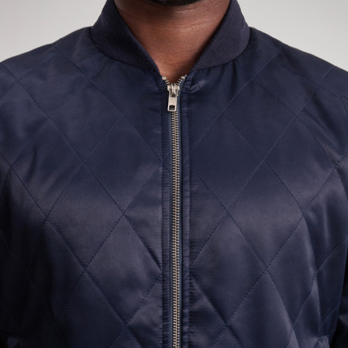 Innenansicht Showing Polyester Lining &amp; Zwei Innentaschen