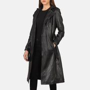 
Fixon Hooded Schwarz Leder-Trenchcoat für Damen in Black Sheepskin Leather - Vorderansicht & maßgeschneiderte Silhouette | Online Kaufen
