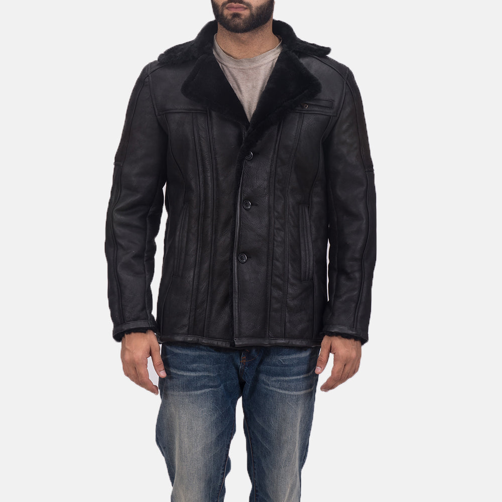 Men's Furcliff Double Face Shearling Ledermantel für Herren - Seitenansicht mit ergonomischem Ärmelschnitt