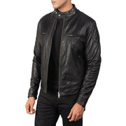 
Black Goatskin Leather Biker Jacket - Rückansicht mit passgenauen Schultern & sauberem Saum
