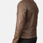 
Innenansicht Showing Quilted Polyester Lining & Zwei funktionale Innentaschen