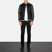 Detailansicht of Knit Rib &amp; zipper Hardware on Harrison Schwarz Hybrid Varsity Lederjacke für Herren