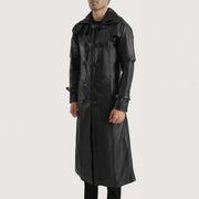 
Black. Cowhide Leather Trench Coat - Rückansicht mit passgenauen Schultern & sauberem Saum