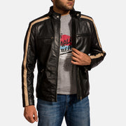 Men's Jack Schwarz Leder-Bikerjacke für Herren - Seitenansicht mit ergonomischem Ärmelschnitt