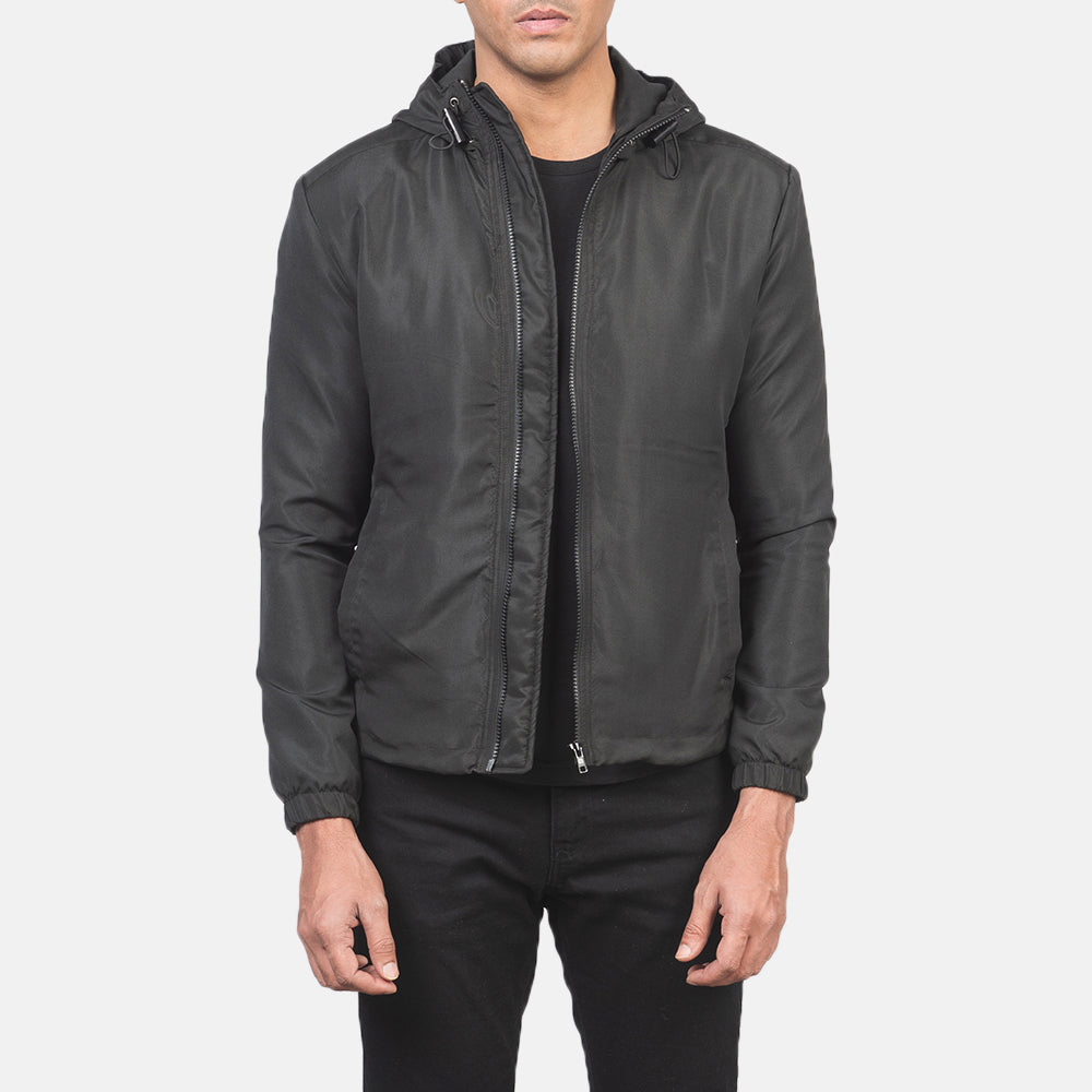 Jimmy Black Hooded Windbreaker Jacket in Black Polyester - Vorderansicht & maßgeschneiderte Silhouette | Online Kaufen