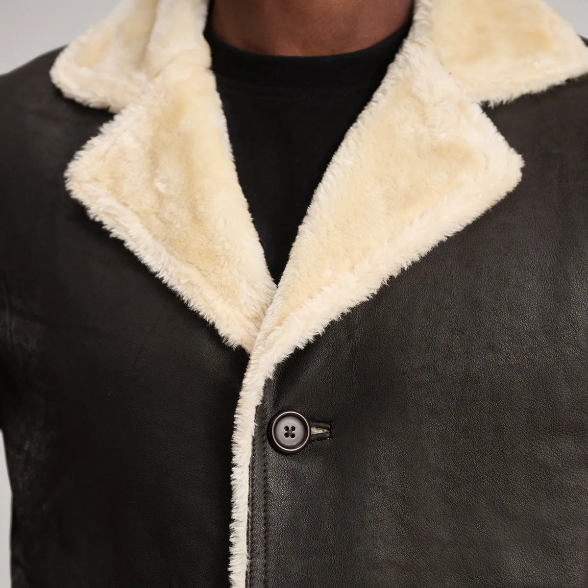 Innenansicht Showing Fully faux fur lined &amp; Zwei Innentaschen