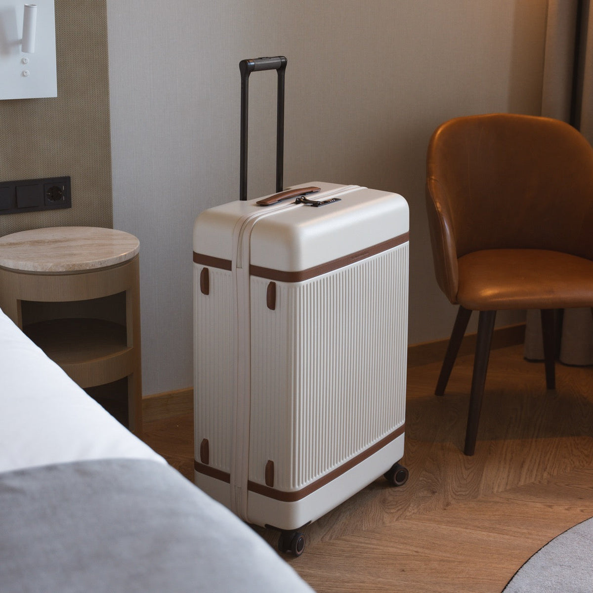 Large Suitcase Zuna für Damen – Zusätzliche Produktansicht 2