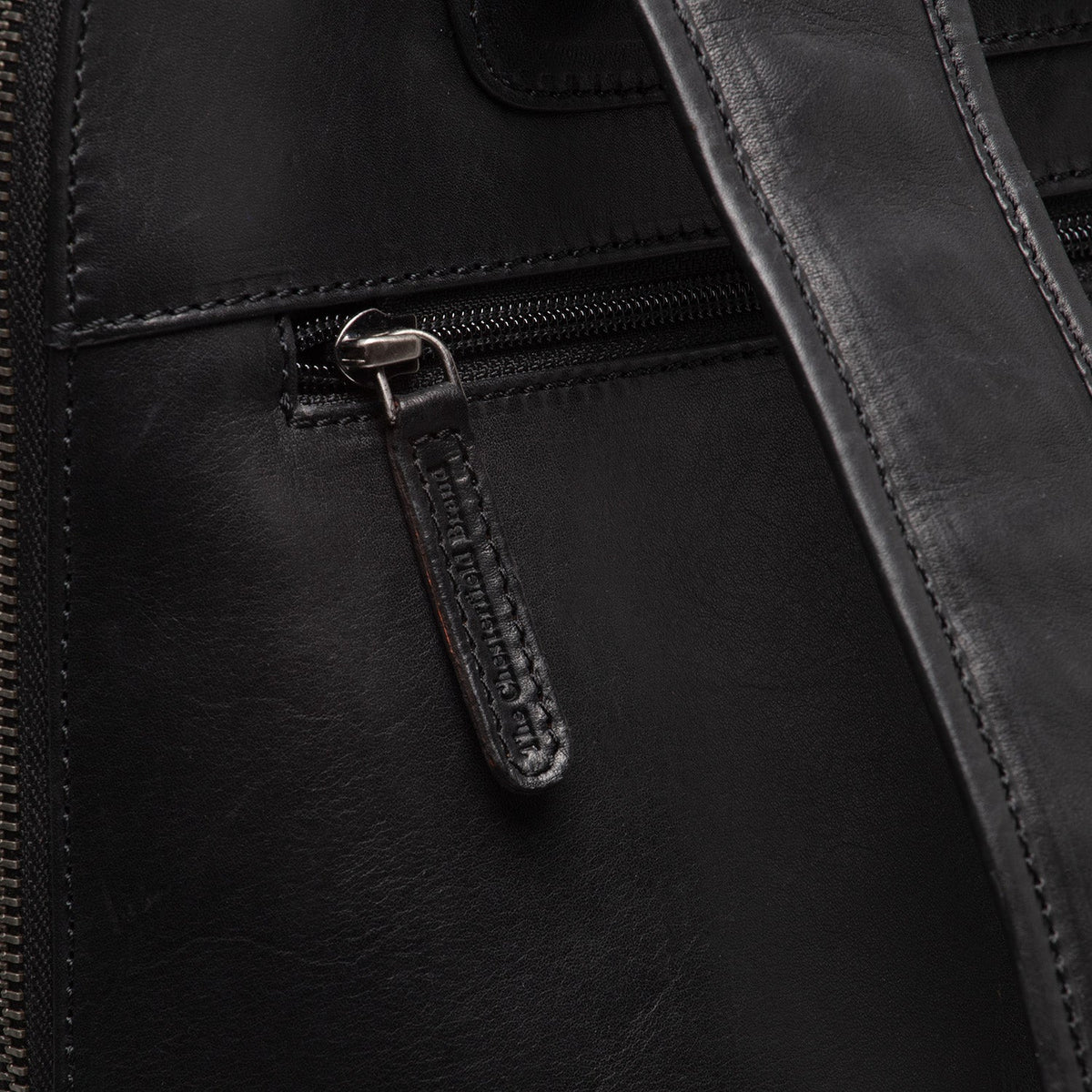 Innenansicht Showing Dedicated Padded Laptop Sleeve &amp; Multi-Compartment Organization