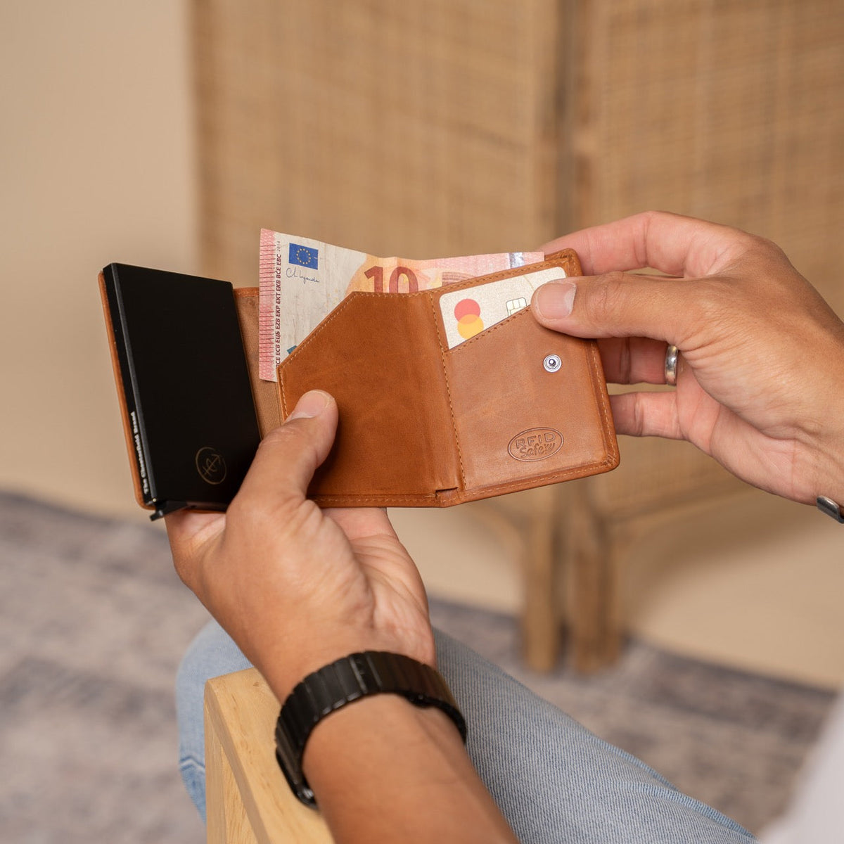 Lancaster Full-Grain Leather Card Holder für Damen – Zusätzliche Produktansicht 3