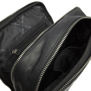 Alva Full-Grain Leather Crossbody Bag für Herren - Structured Side Profile Showing Gusset Depth &amp; Expansion Capacity