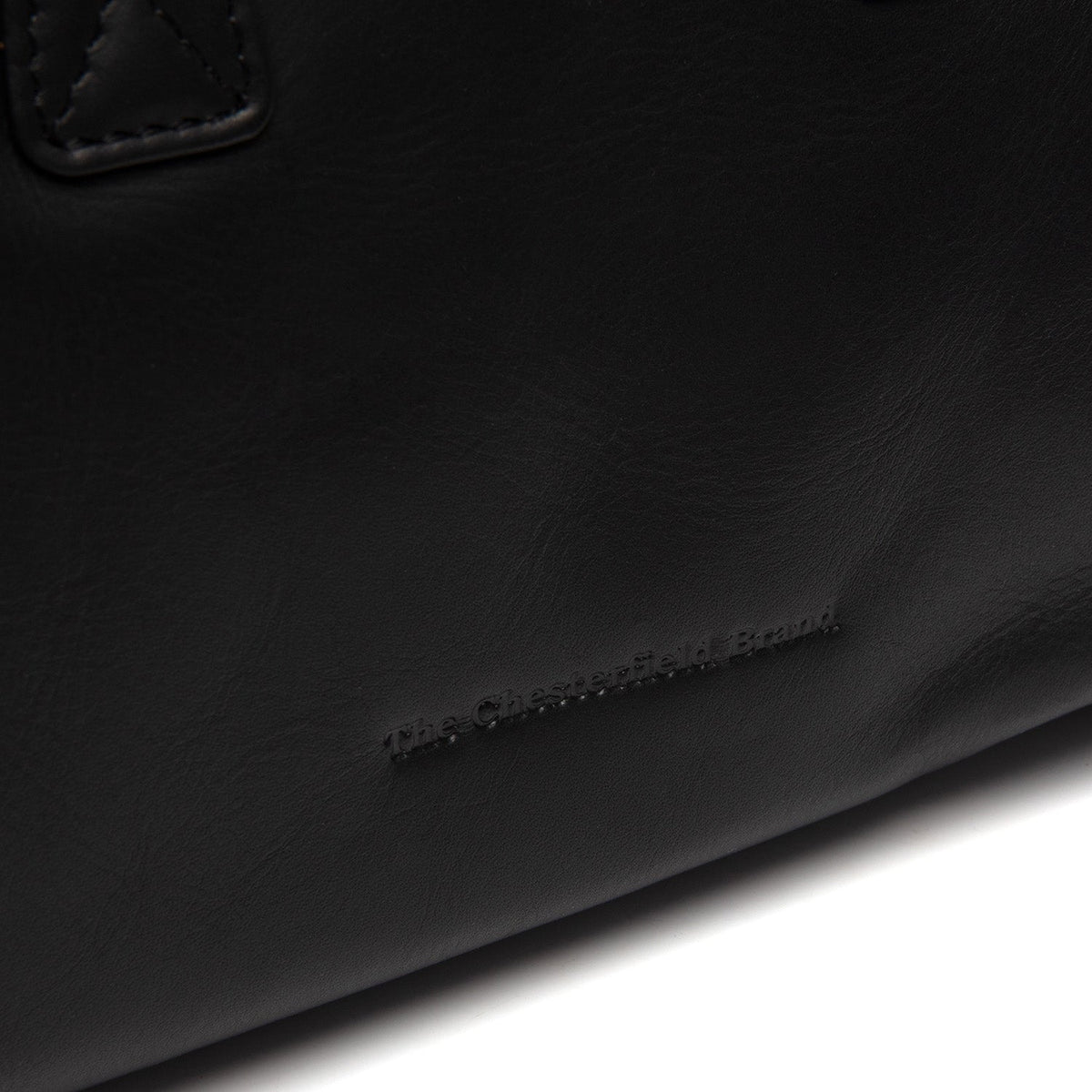 Authentic 100% Full-Grain Leather Grain Texture &amp; Heavy-Duty Seam Stitching Detail