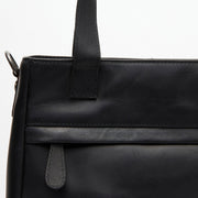 Classic 100% Full-Grain leather Goods - Rückansicht mit passgenauen Schultern &amp; sauberem Saum