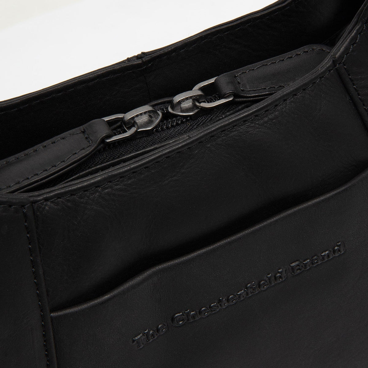 Classic 100% Full-Grain leather Goods - Rückansicht mit passgenauen Schultern &amp; sauberem Saum
