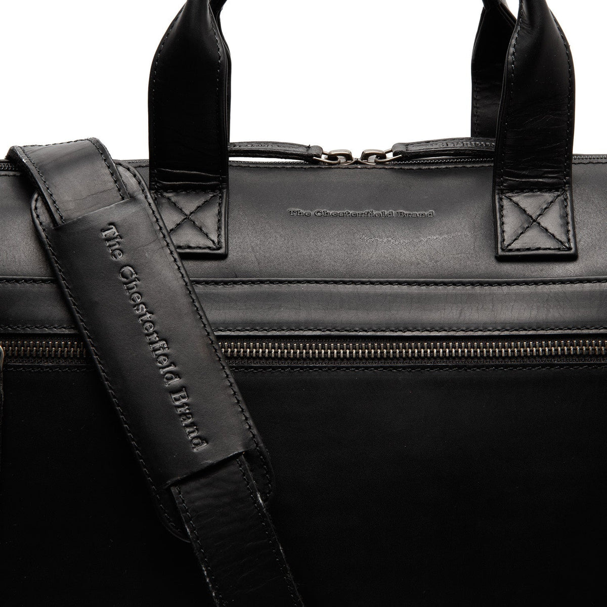 Solid Antique Brass Hardware &amp; Heavy-Duty Dual Zipper Detail on Levanto Full-Grain Leather Laptop Bag für Damen