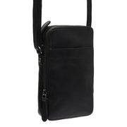 Alesund Full-Grain Leather Phone Bag für Damen in Classic 100% Full-Grain Leather - Vorderansicht &amp; maßgeschneiderte Silhouette | Online Kaufen