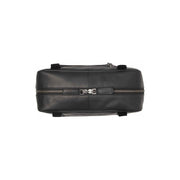 Solid Antique Brass Hardware &amp; Heavy-Duty Dual Zipper Detail on Fenno Full-Grain Leather Shoulder Bag für Damen
