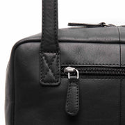 Fenno Full-Grain Leather Shoulder Bag für Damen - Structured Side Profile Showing Gusset Depth &amp; Expansion Capacity