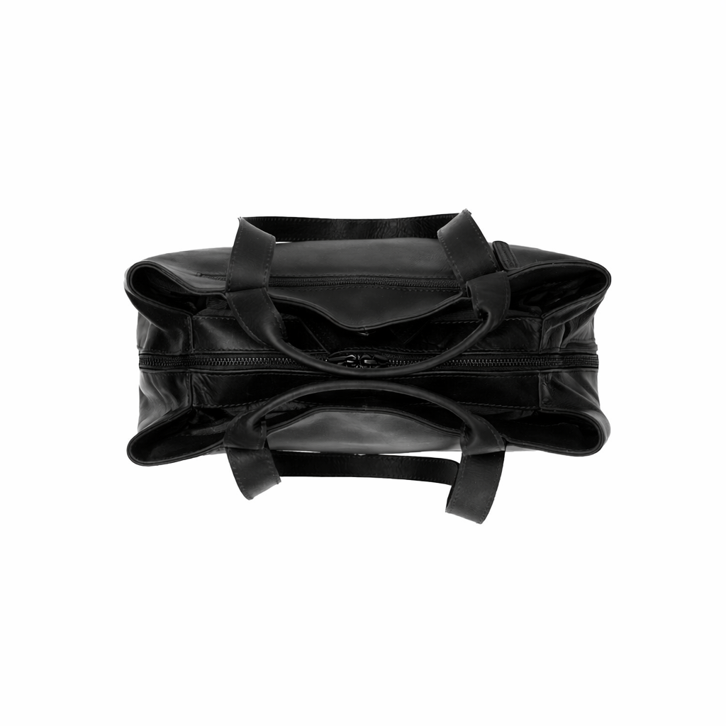 
100% Full-Grain Wax Pull-Up 100% Full-Grain Leather Grain Texture & Handcrafted Patina Detail