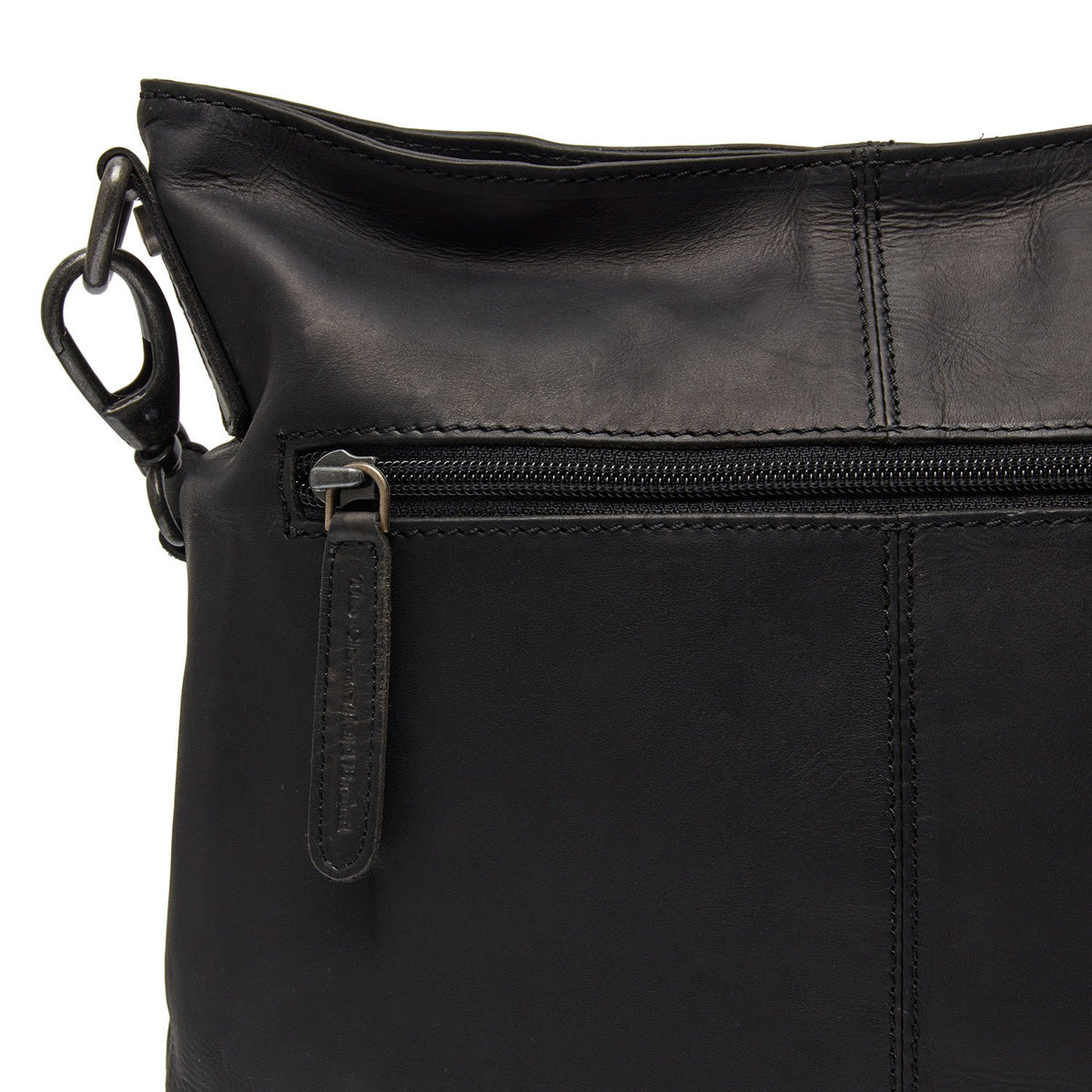 Solid Antique Brass Hardware &amp; Heavy-Duty Dual Zipper Detail on Jen Full-Grain Leather Shoulder Bag für Damen