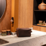 Stacey Full-Grain Leather Toiletry Bag für Damen – Zusätzliche Produktansicht 2
