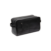 Styled Fit Perspective of Stefan Full-Grain Leather Toiletry Bag für Damen on Model - Natural Daylight Drape