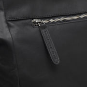 
Solid Antique Brass Hardware & Heavy-Duty Dual Zipper Detail on Berlin Vollnarbenleder-Shopper