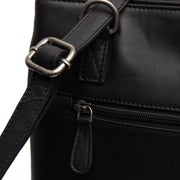 Solid Antique Brass Hardware &amp; Heavy-Duty Dual Zipper Detail on Raynor Full-Grain Leather Tote Bag für Damen