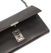 Solid Antique Brass Hardware &amp; Heavy-Duty Dual Zipper Detail on Bora Full-Grain Leather Waiter Wallet für Damen