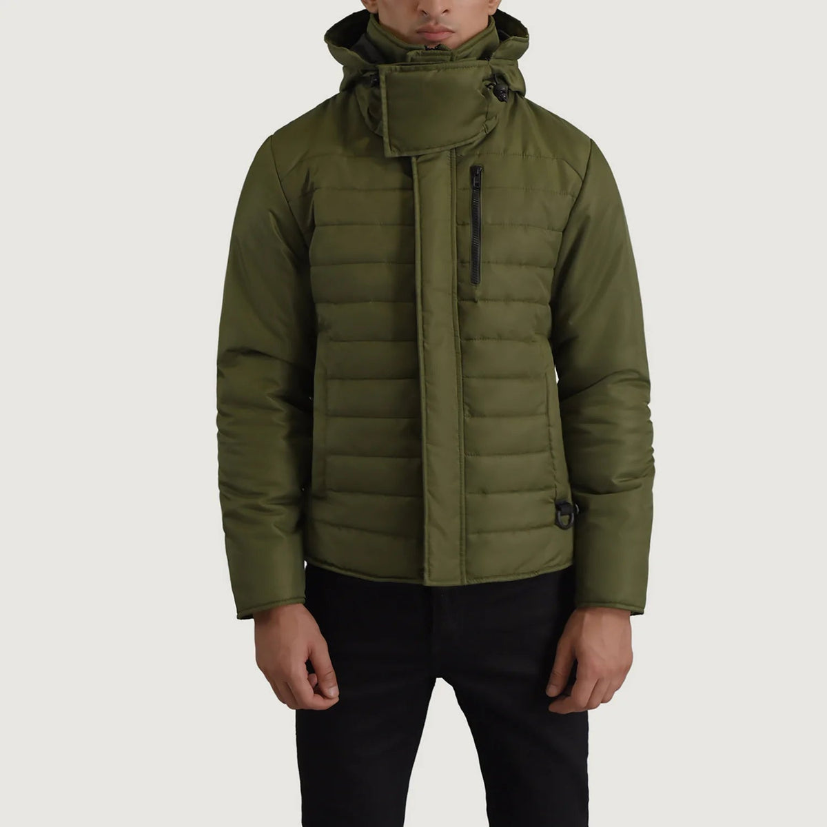 
Malcolm Grün Hooded Puffer Lederjacke für Herren - Seitenansicht mit ergonomischem Ärmelschnitt & sportlicher Passform