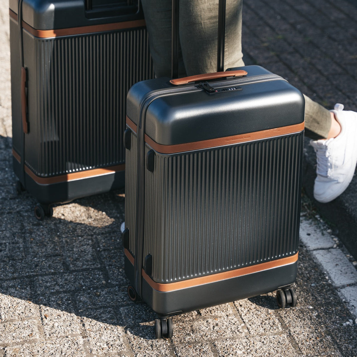 Medium Suitcase Zuna für Damen – Zusätzliche Produktansicht 3
