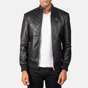 Moda Black Leather Bomber Jacket in Black Sheepskin Leather - Vorderansicht &amp; maßgeschneiderte Silhouette | Online Kaufen